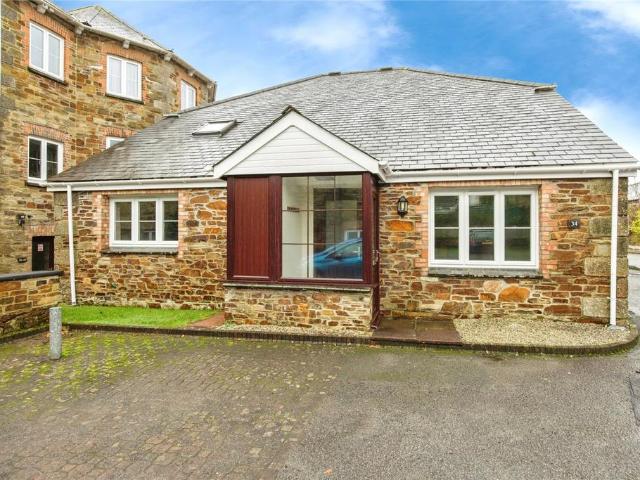 Flat for sale in St Neot, Cornwall