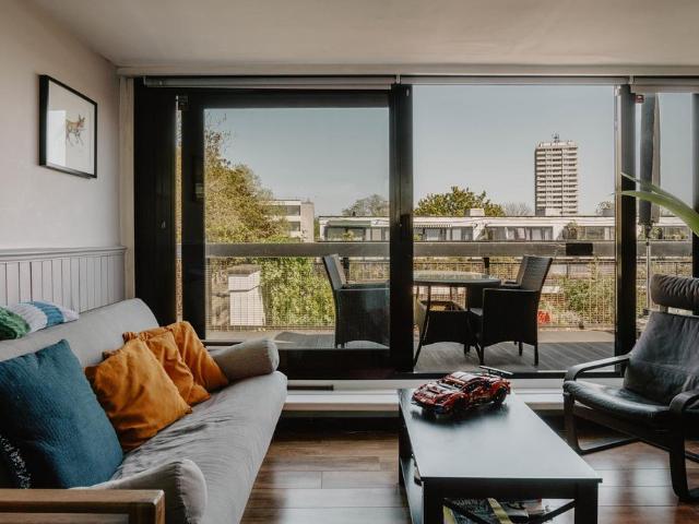 Flat for sale in Gospel Oak, Greater London