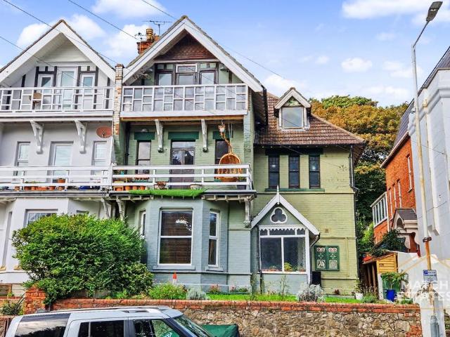 Flat for sale in Golden Valley, Folkestone
