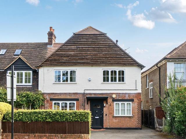 Flat for sale in East Greenwich, Greater London