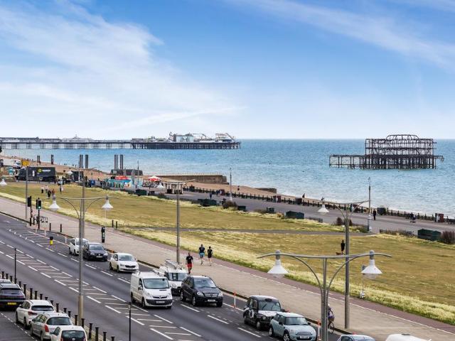 Flat for sale in Brunswick