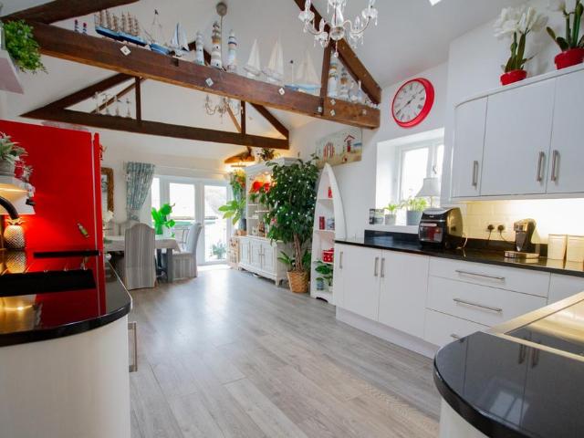 Flat for sale in Fowey, Cornwall