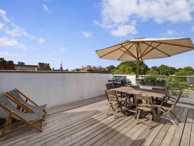 Flat for sale in Fulham, Isle Of Man