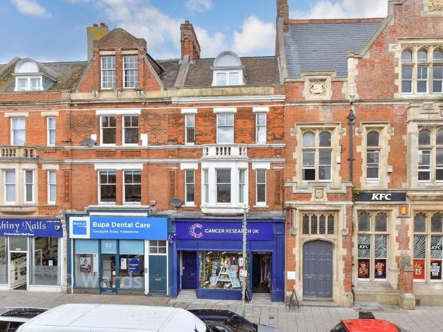Flat for sale in Folkestone