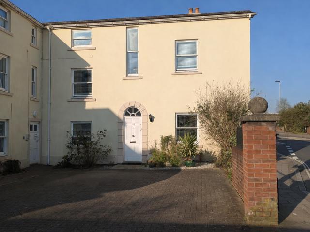 Flat for sale in Watergate, Devon
