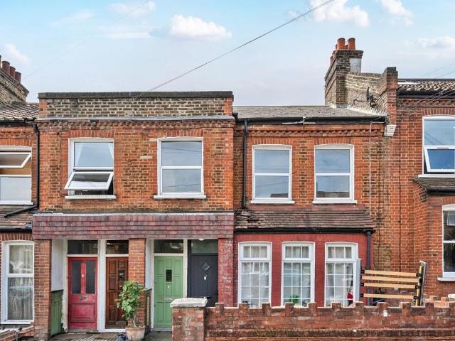 Flat for sale in London Borough of Lewisham, Brockley