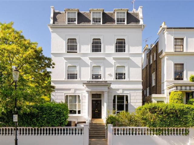 Flat for sale in Notting Hill, Greater London