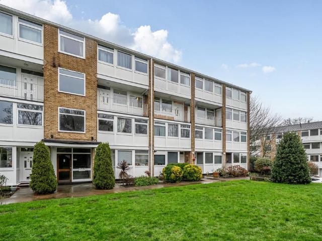 Flat for sale in Middle Park, Isle Of Man