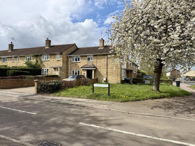 Flat for sale in Pouchen End, Hertfordshire