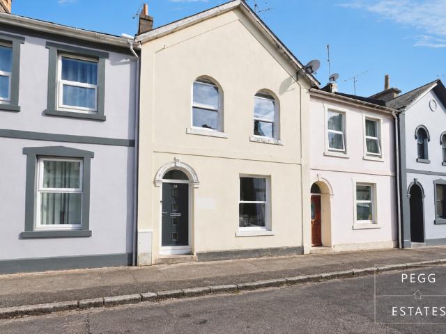 Flat for sale in Upton, Torquay