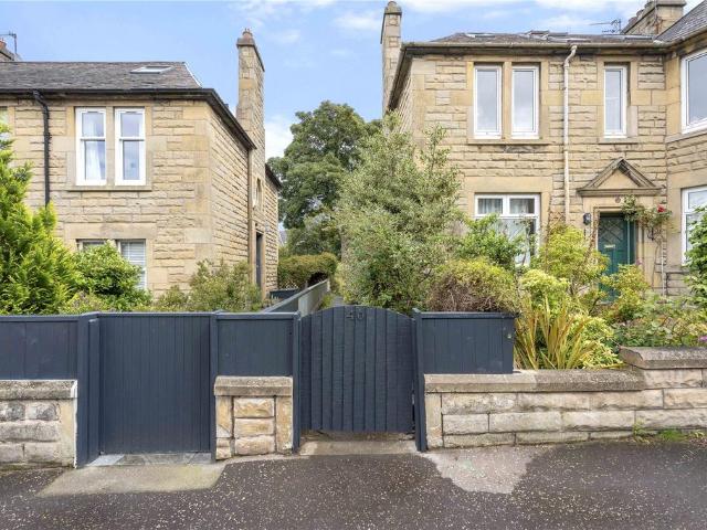 Flat for sale in Trinity, Scotland