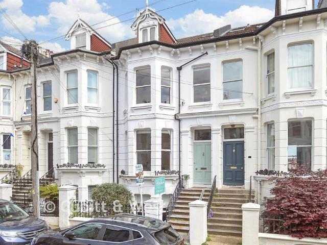 Flat for sale in Isle Of Man