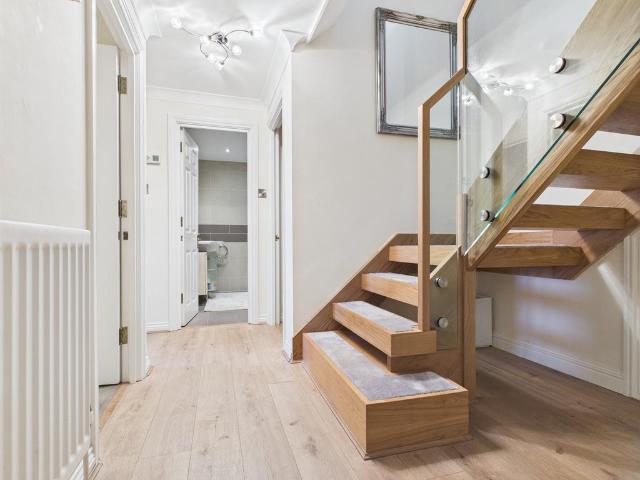 Flat for sale in Roedean