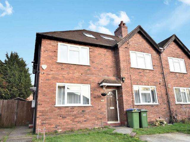 Flat for sale in Middle Park, Greater London