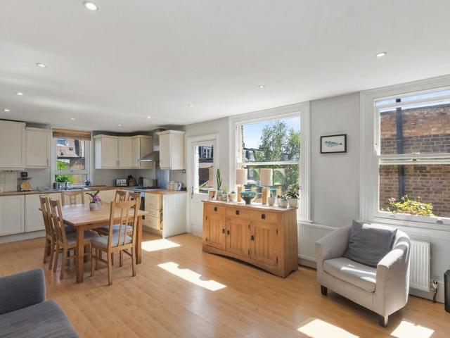 Flat for sale in Hammersmith, Isle Of Man