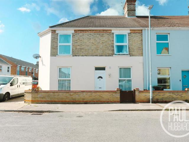 Flat for sale in Eastbridge, Suffolk