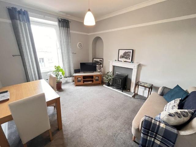 Flat for sale in Silverbuthall, Hawick