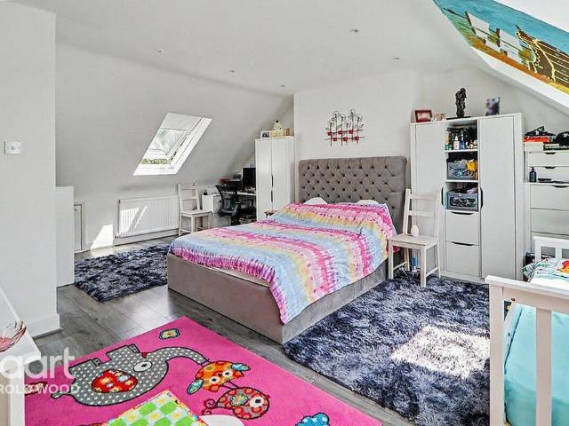 Flat for sale in Ardleigh Green, Greater London