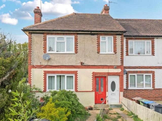 Flat for sale in London Borough of Merton, Greater London