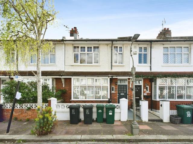 Flat for sale in Whitehawk, Brighton & Hove