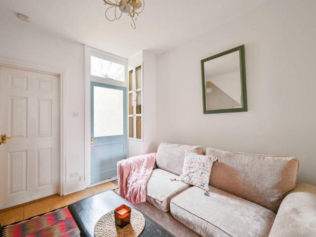 Flat for sale in Summerstown, Isle Of Man