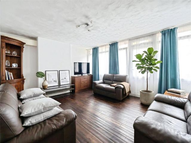 Flat for sale in Loughborough Junction, Greater London