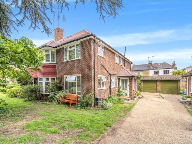 Flat for sale in Petersham, Greater London