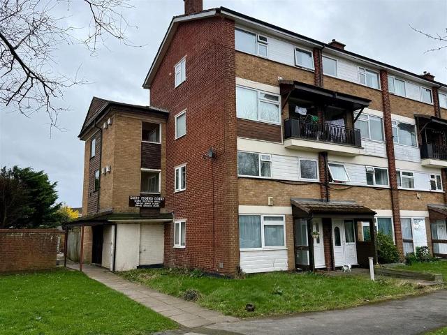 Flat for sale in Solihull Lodge, Solihull