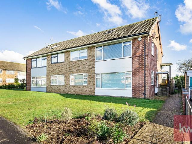 Flat for sale in Cookham Rise, Cookham