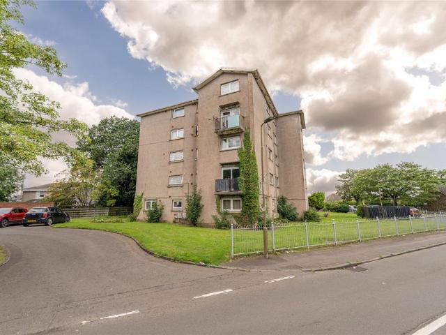 Flat for sale in Clermiston, Scotland