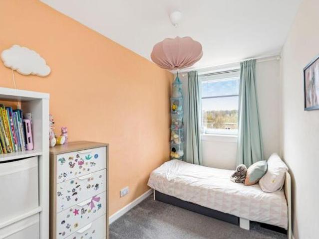 Maisonette for sale in Cramond, Scotland