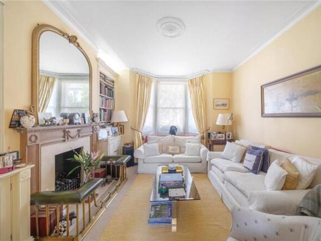 Maisonette for sale in Cat Hill