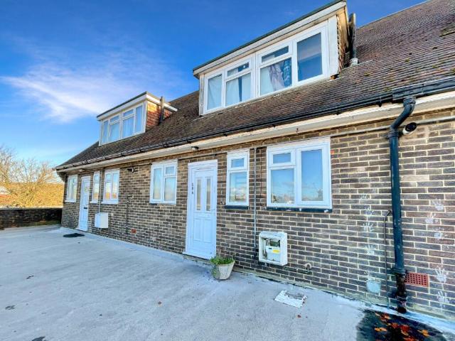 Duplex for sale in Luton