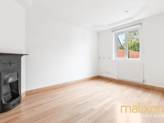 Maisonette for sale in Cat Hill, England