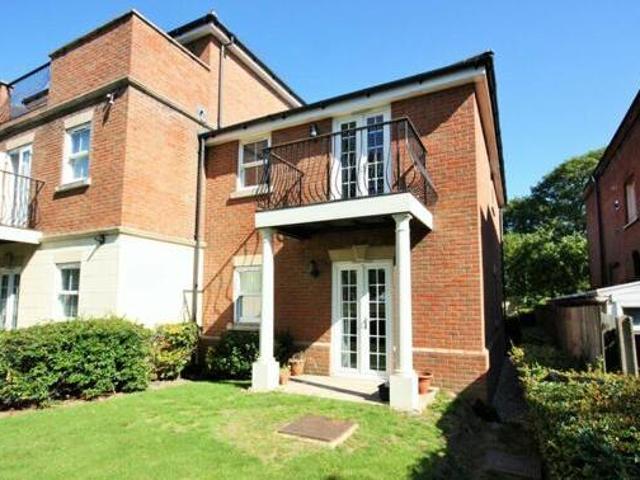 House for sale in Navestock Side