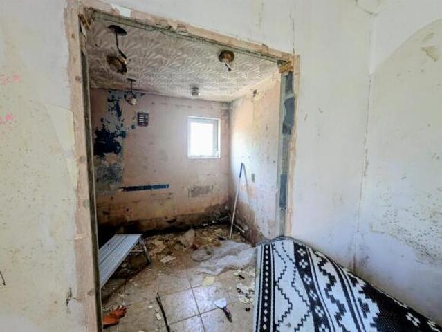 Maisonette for sale in Caerau, Cardiff