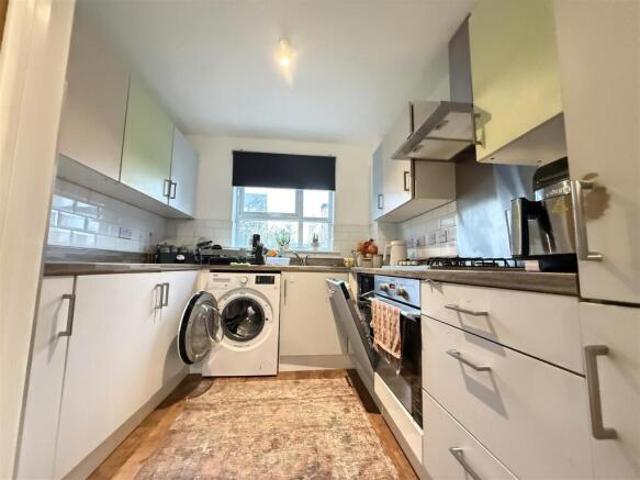 Maisonette for sale in Salford, Greater Manchester