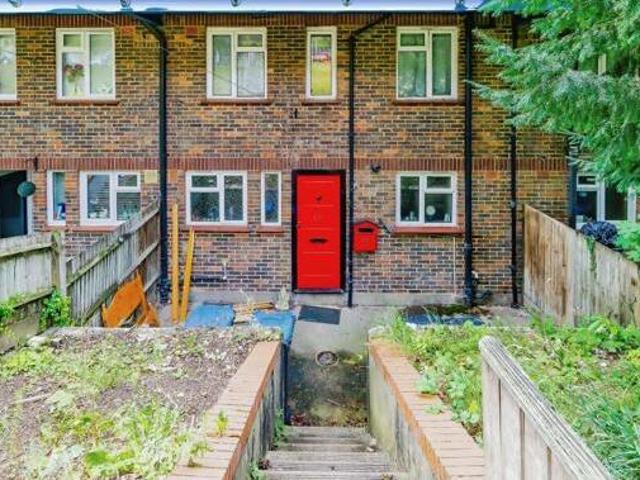 House for sale in Hillview, Surrey