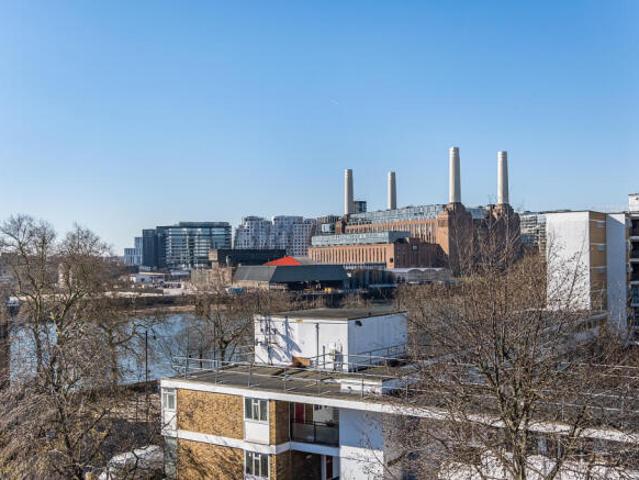 Maisonette for sale in Cat Hill