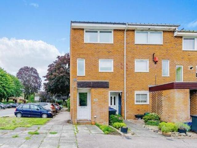 House for sale in Surrey, England