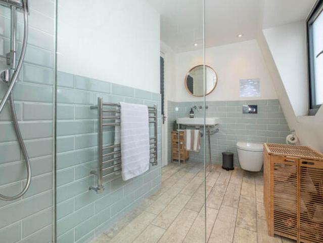 Maisonette for sale in Cat Hill