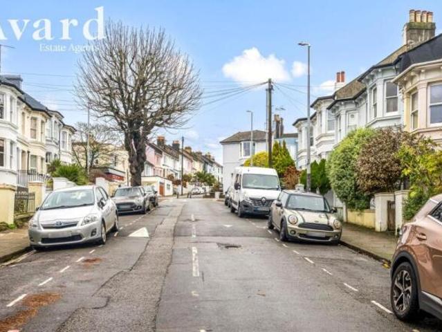 Maisonette for sale in Round Hill, Brighton & Hove