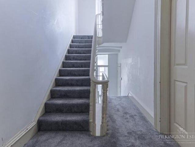 Maisonette for sale in Follaton, Strode