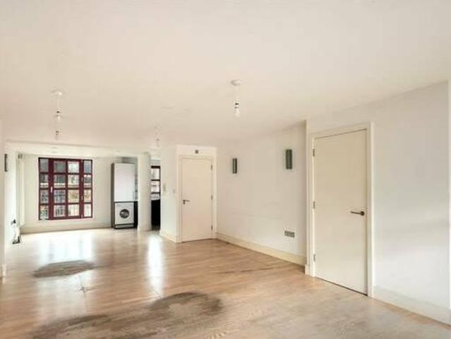 House for rent in Lyons, Greater London