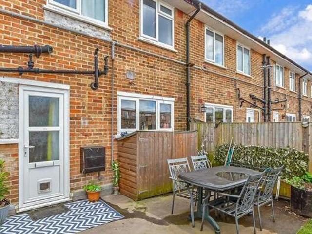 House for sale in Spring Vale, Hampshire