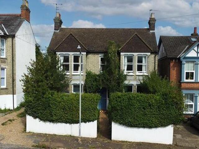 House for sale in Totteridge, Cressex