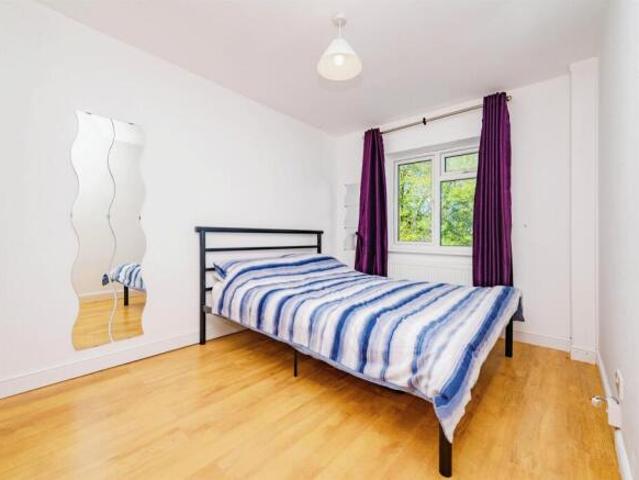 Maisonette for sale in Five Acres, Hertfordshire