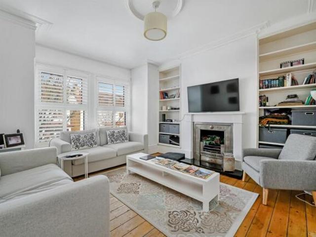 Maisonette for sale in Holborn, Greater London