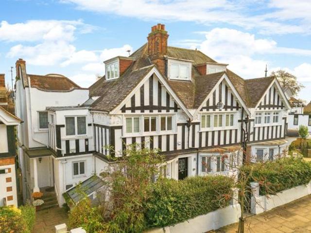 House for sale in City of London, Greater London