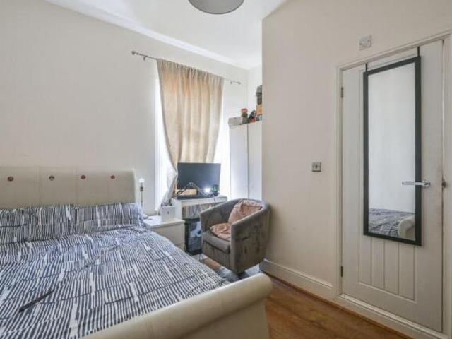 Maisonette for sale